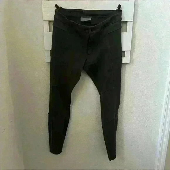 Athleta Trailsetter Moto Pant - Burgundy Size 4p - Picture 6 of 7